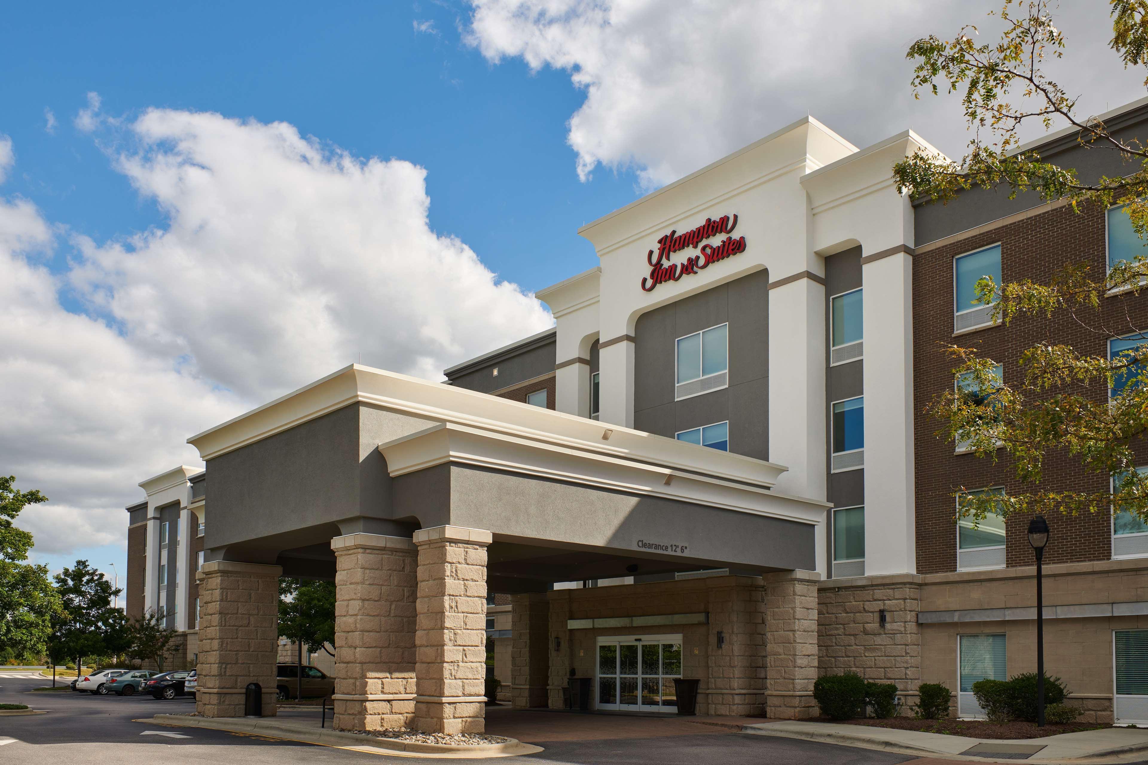 ハンプトン イン アンド スイーツ ホーリー スプリングス Holly Springs エクステリア 写真